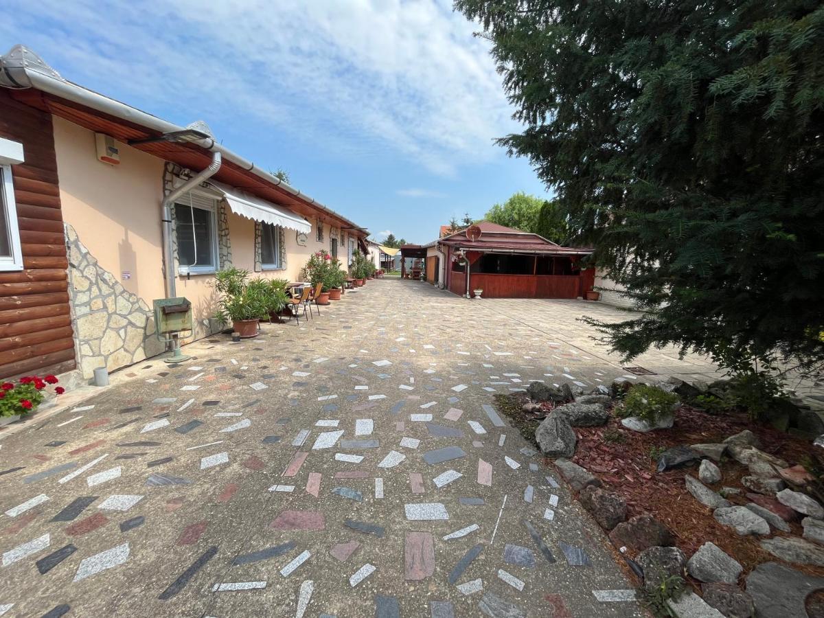 Tiszavirag Apartman Tiszakeszi Luaran gambar